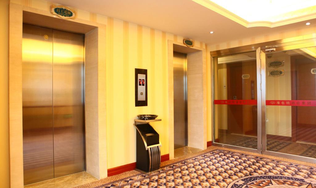 Vienna Hotel Cantón Exterior foto